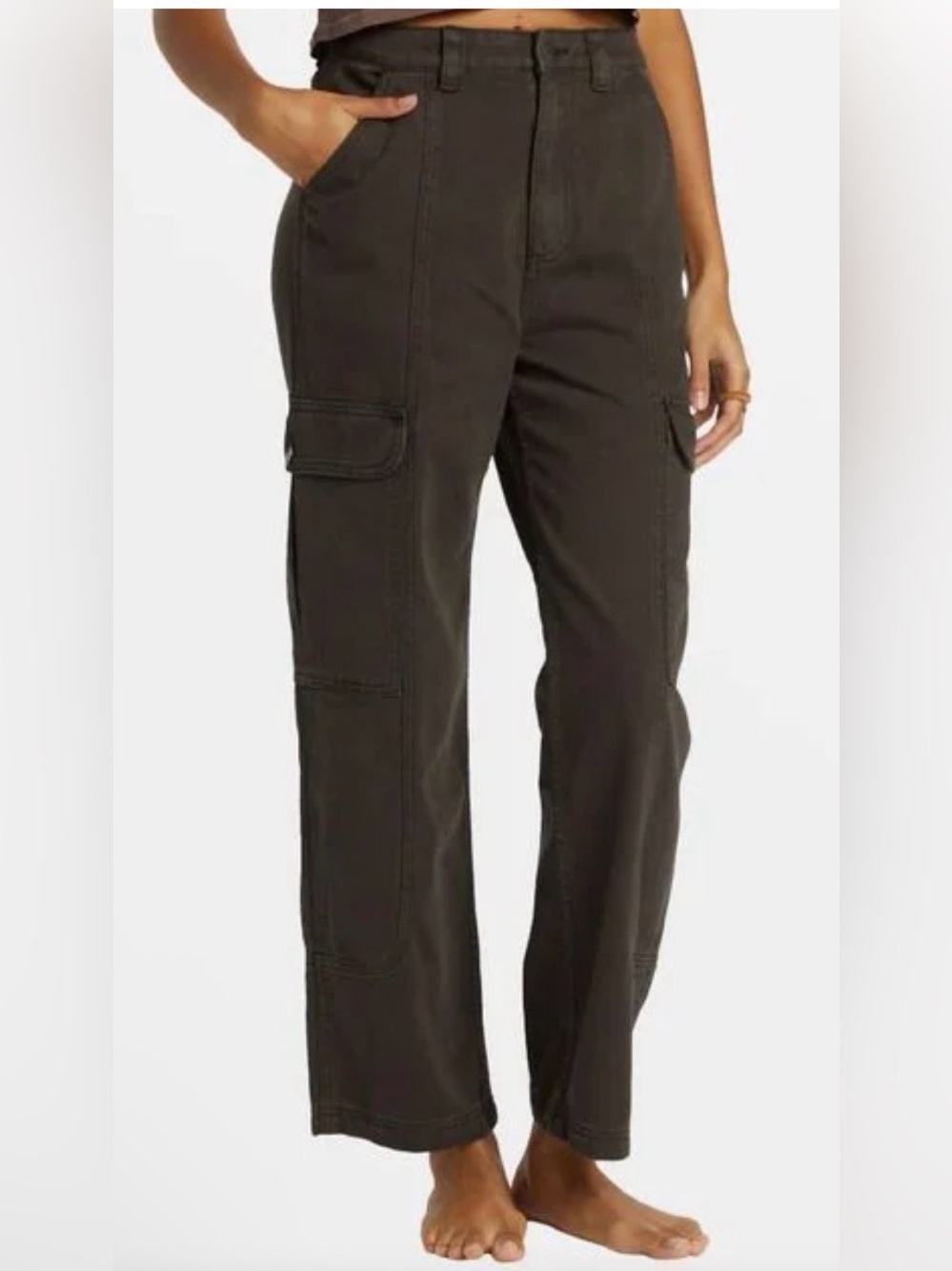EUC Billabong Women's Wall to Wall Cargo Pants in Black Sands